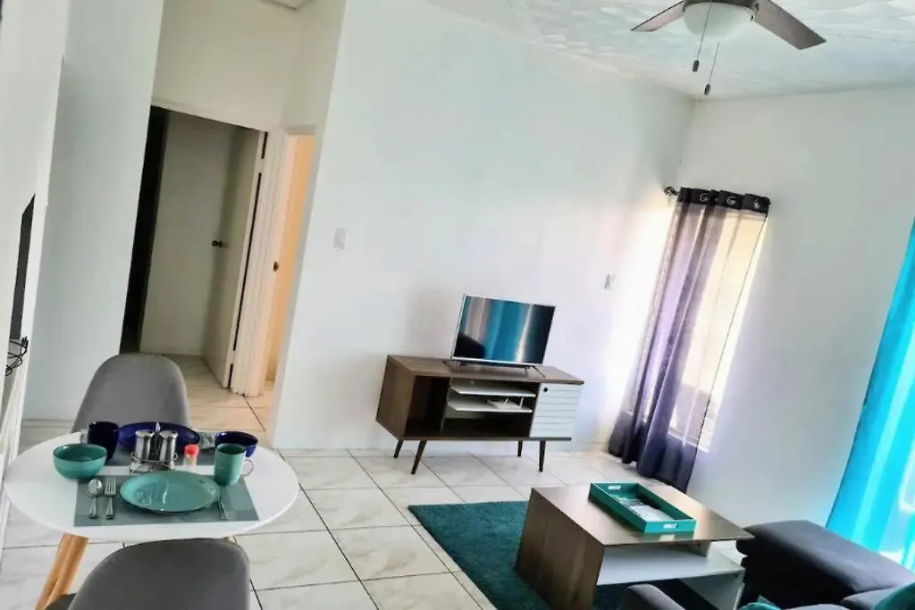 Crystoural Apartment Liguanea Sovereign Apt - 2 Bedrooms, 3 Beds, Host 4 Guest- Kingston! Kingston
