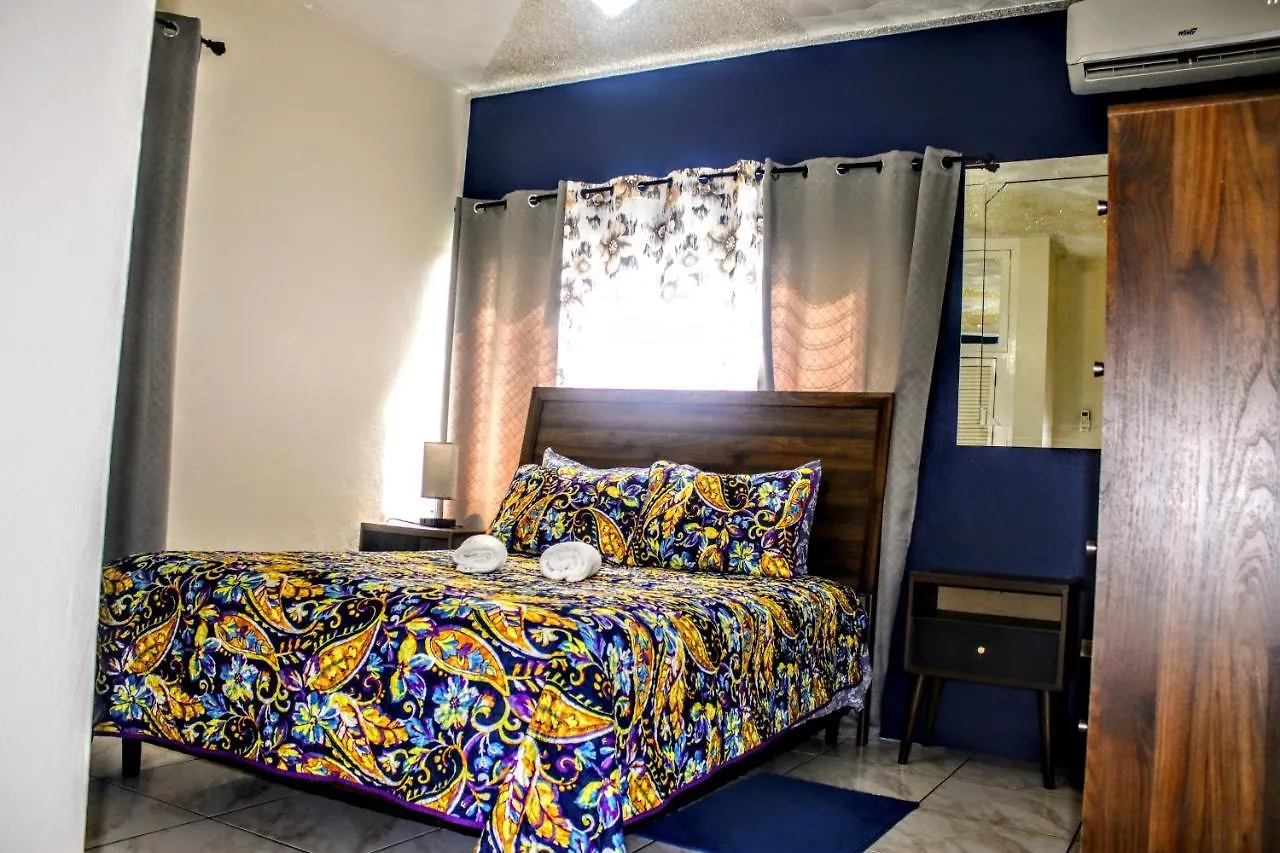 Crystoural Apartment Liguanea Sovereign Apt - 2 Bedrooms, 3 Beds, Host 4 Guest- Kingston!