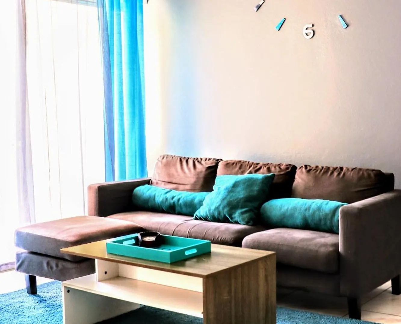 Crystoural Apartment Liguanea Sovereign Apt - 2 Bedrooms, 3 Beds, Host 4 Guest- Kingston!